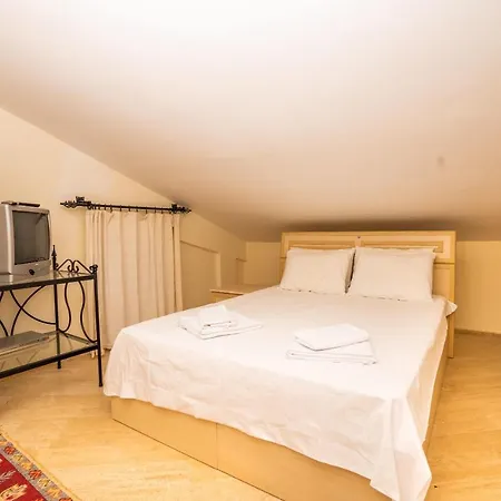Lovely Flat Near With Shared Pool In アパート カルカン